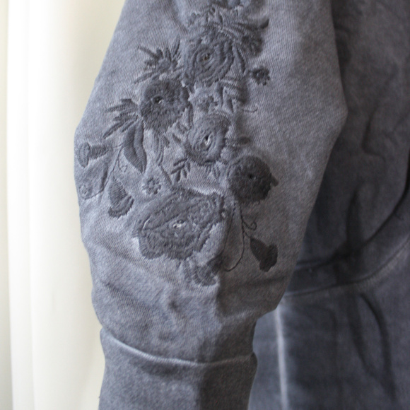 Washed Navy Embroidery Long Distressed Hoodie - Picture 7 of 8